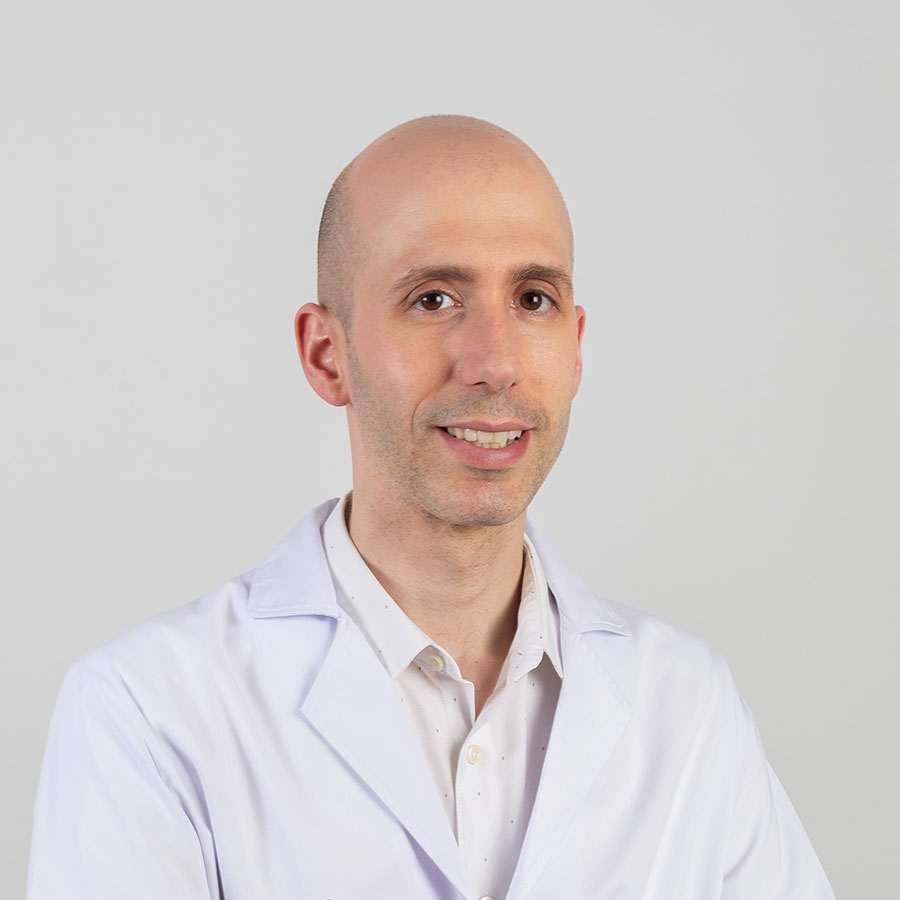 Dr. Álvaro Iglesias